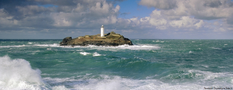Godrevy Lighthouse and Rough Seas, Cornwall, England